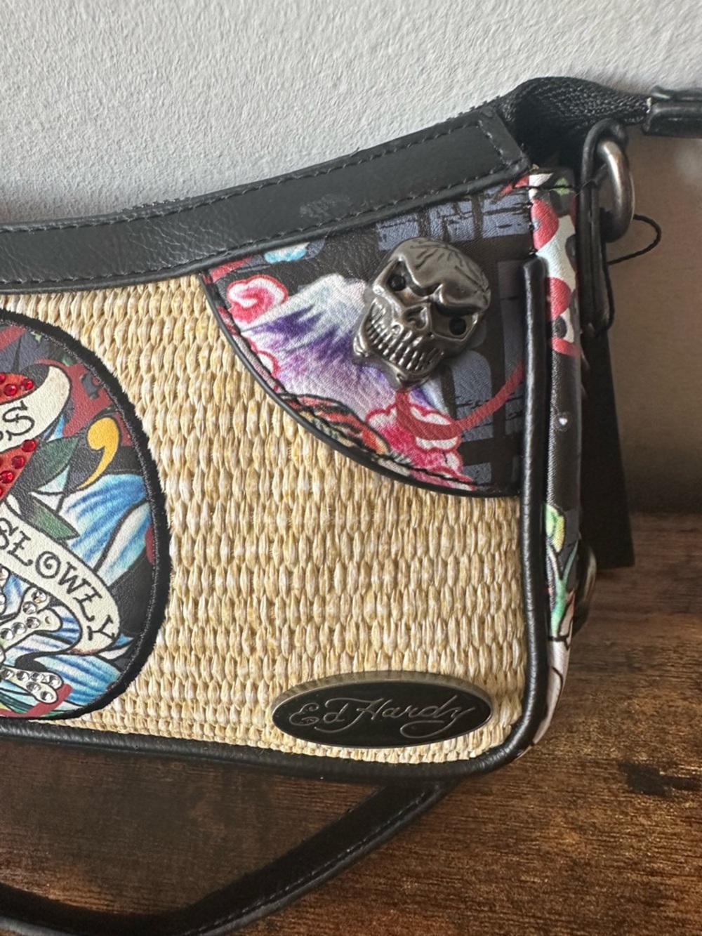 Ed Hardy Straw Shoulder / Crossbody Bag Black Trim & Multicolor Tattoo Print NWT - Picture 5 of 8